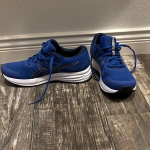 Asics Men's Blue Athletic Shoes